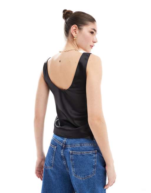 ASOS DESIGN Schwarzes Camisole mit U Ausschnitt aus Satin ASOS