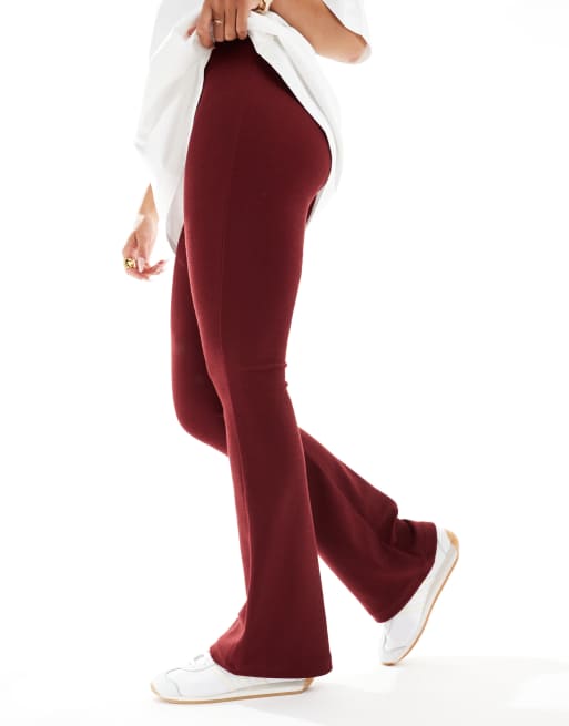 ASOS DESIGN – Schwere, gerippte Schlaghose in Burgunderrot, 2 von 5