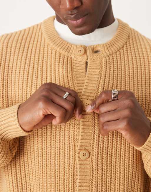 ASOS DESIGN – Schwerer Oversize-Strickjacke aus Wollmix in Hellbraun mit Rundhalsausschnitt, 4 von 4