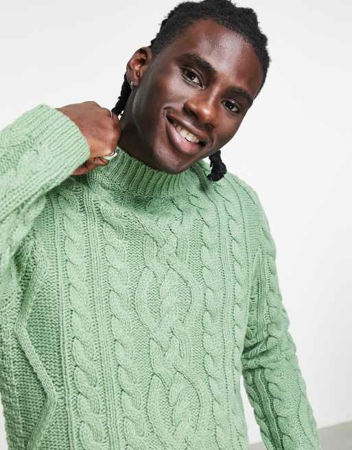 ASOS DESIGN – Schwerer Strickpullover mit Zopfmuster und Rollkragen in Grün