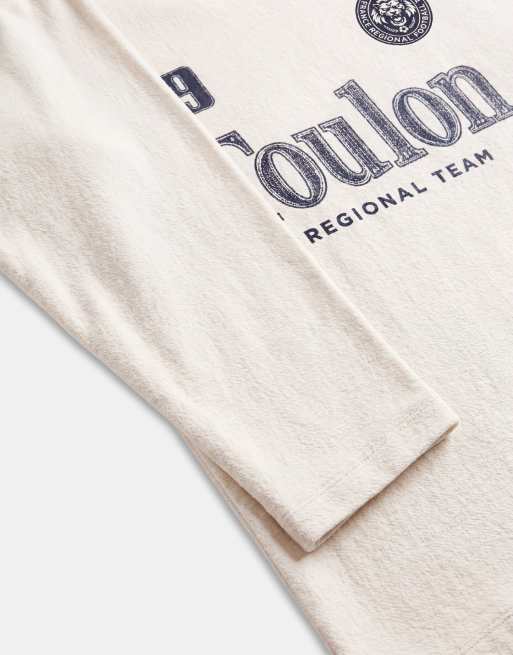 ASOS DESIGN schweres Oversize-Langarm-T-Shirt mit Fußballgrafik in cremefarbenem Crêpe-Gewebe, 9 von 9