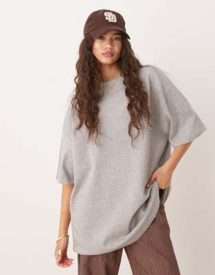 ASOS DESIGN - Schweres Oversize-T-Shirt in meliertem Grau mit langem Schnitt