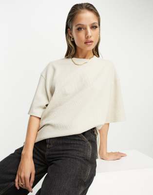 ASOS DESIGN - Schweres Oversize-T-Shirt in Steinbeige mit seitlichen Schlitzen und Waffelstruktur-Neutral