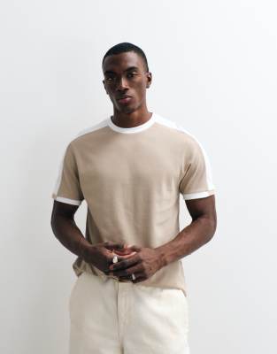 Schweres Regular-Fit-T-Shirt in Beige mit Kontrasteinsatz-Neutral Neutral S