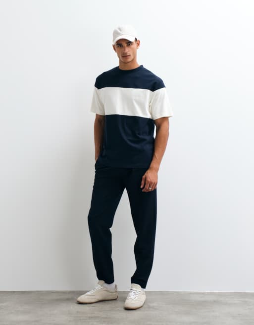 ASOS DESIGN – Schweres Relaxed-Fit-T-Shirt in Marineblau mit farblich abgesetztem Einsatz, 4 von 5
