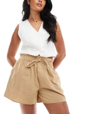 ASOS DESIGN - Schwingende Shorts in Sand mit Leinenanteil-Neutral