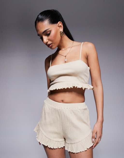 ASOS DESIGN – Schwingende Shorts in Steinbeige mit Knitterstruktur und Rüschensaum, Kombiteil, 5 von 5