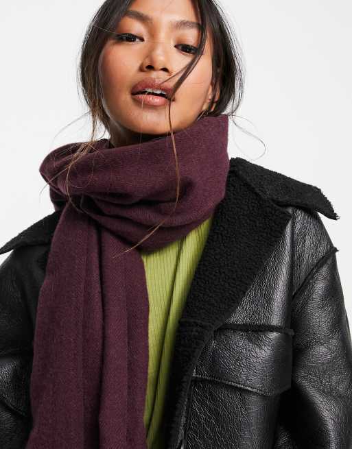 ASOS DESIGN - Sciarpa con bordo grezzo color melanzana - PURPLE