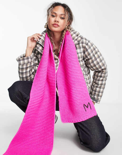 ASOS DESIGN - Sciarpa in maglia rosa personalizzata con iniziale 