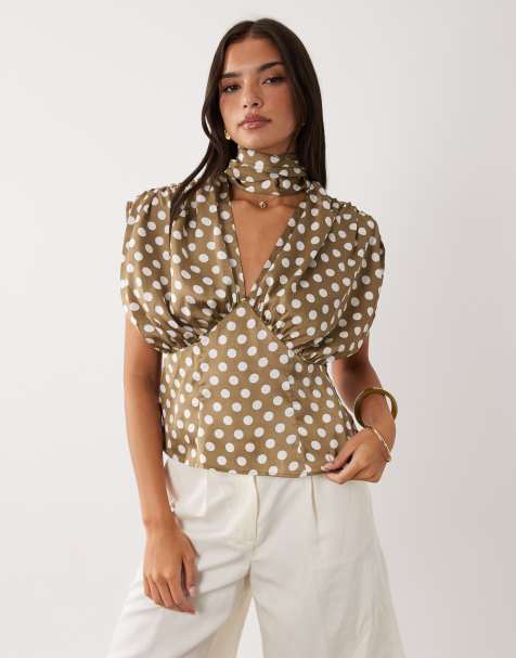 ASOS DESIGN - Sciarpa in raso e blusa voluminosa a pois - view 1