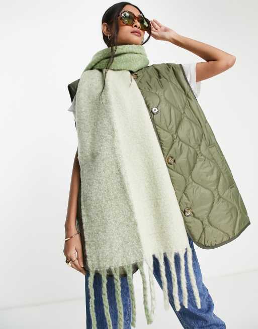 ASOS DESIGN - Sciarpa morbida bicolore salvia con nappe 