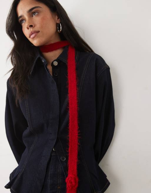 ASOS DESIGN sciarpa skinny lavorata a maglia con dettagli floreali rossi, 2 di 3