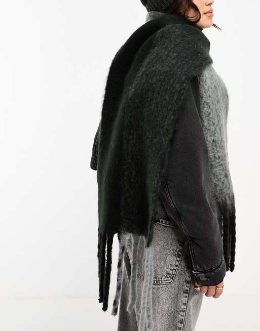 ASOS DESIGN - Sciarpa soffice grigia e nera a doppia tonalità con frange , 3 di 4