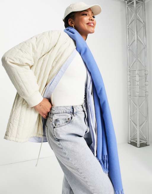 ASOS DESIGN - Sciarpa super morbida blu acceso con nappe, 4 di 4