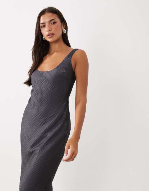 ASOS DESIGN scoop bias maxi dress in iridescent satin in gunmetal grey, 2 of 4