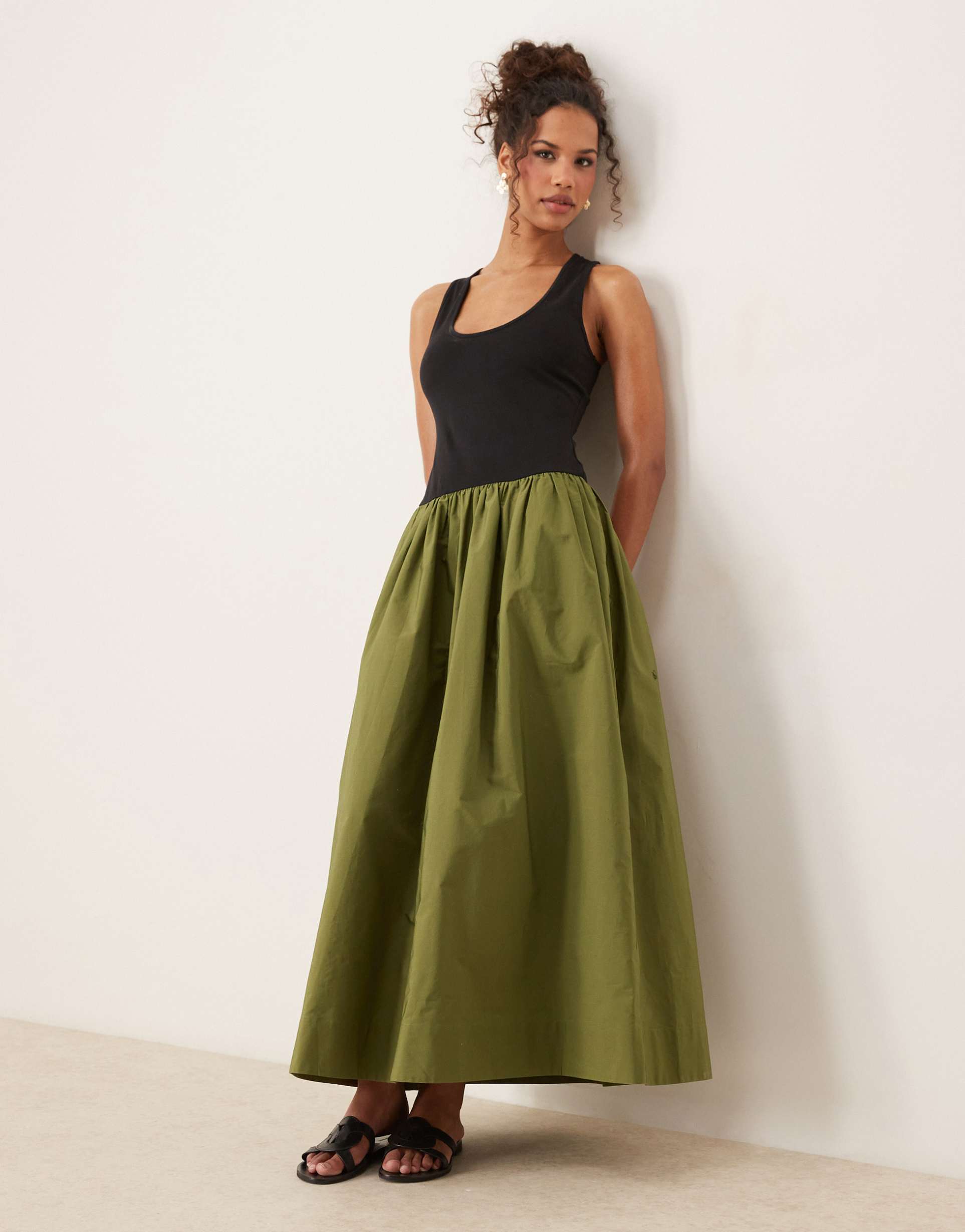 asos design scoop neck hybrid maxi dress in olive