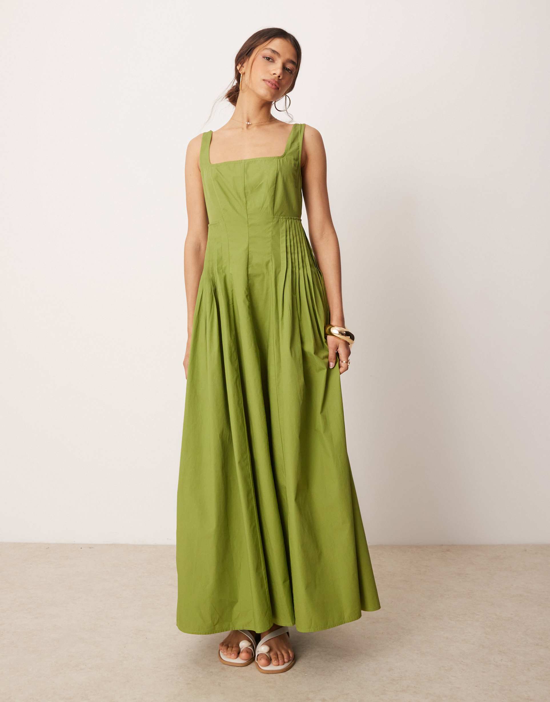 asos design scoop neck pleated waist maxi sundress in olive