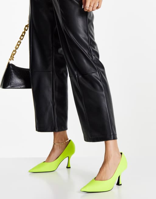 ASOS DESIGN Scout Pumps in leuchtendem Gelb mit mittelhohem Absatz ASOS