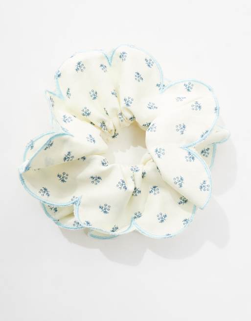 ASOS DESIGN scrunchie hair tie with frill scallop edge in ditsy floral, 3 of 4