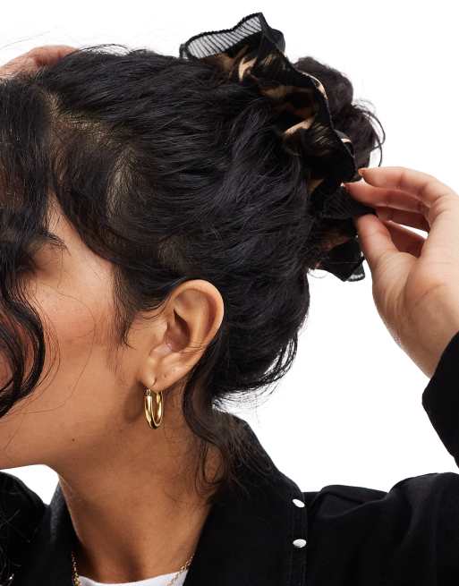 ASOS DESIGN scrunchie hairband with leopard print and contrast frill edge, 4 of 4