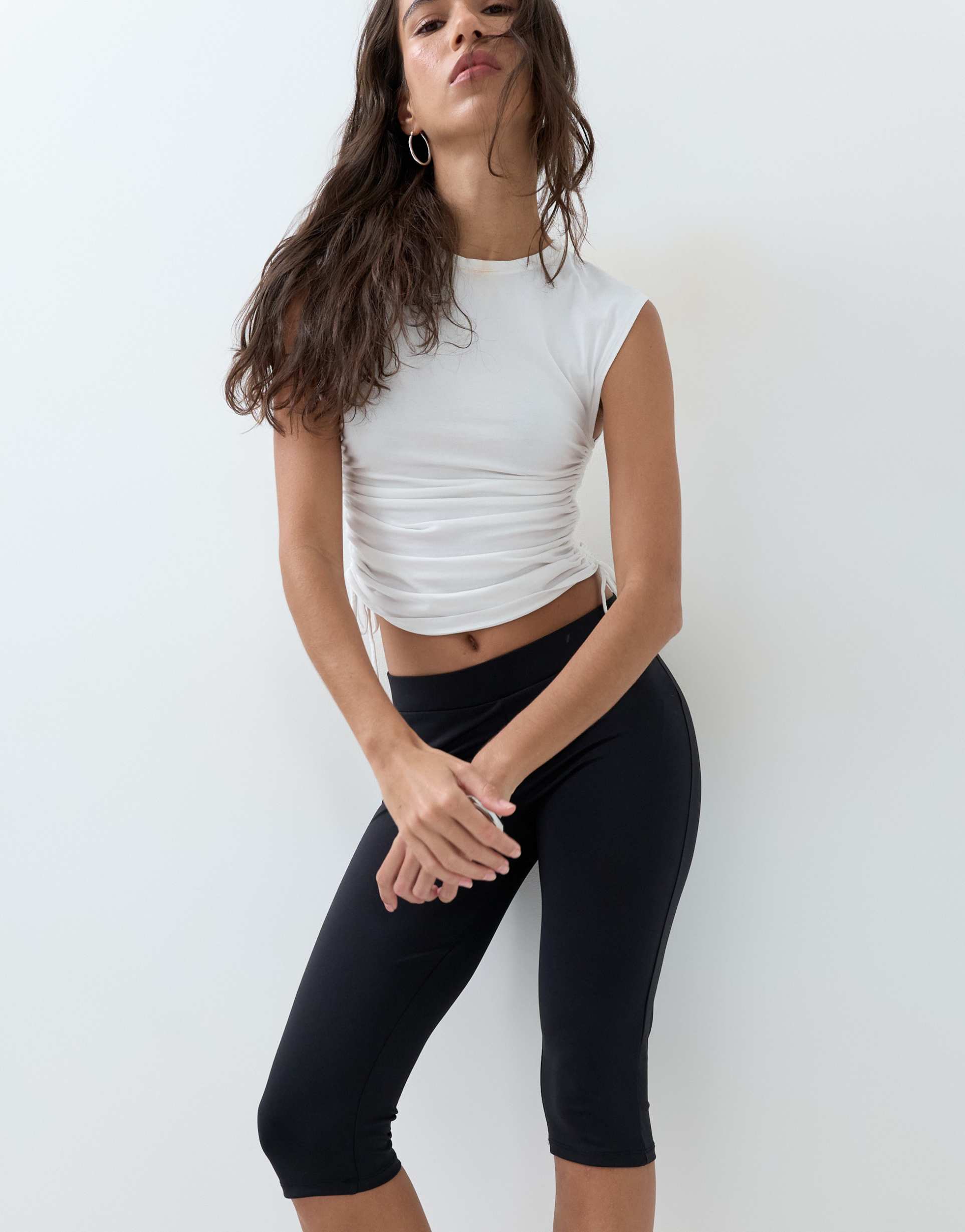 asos design sculpting capri leggings in black