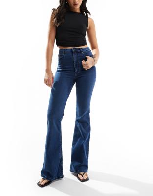 sculpting super stretch flare jeans in dark blue