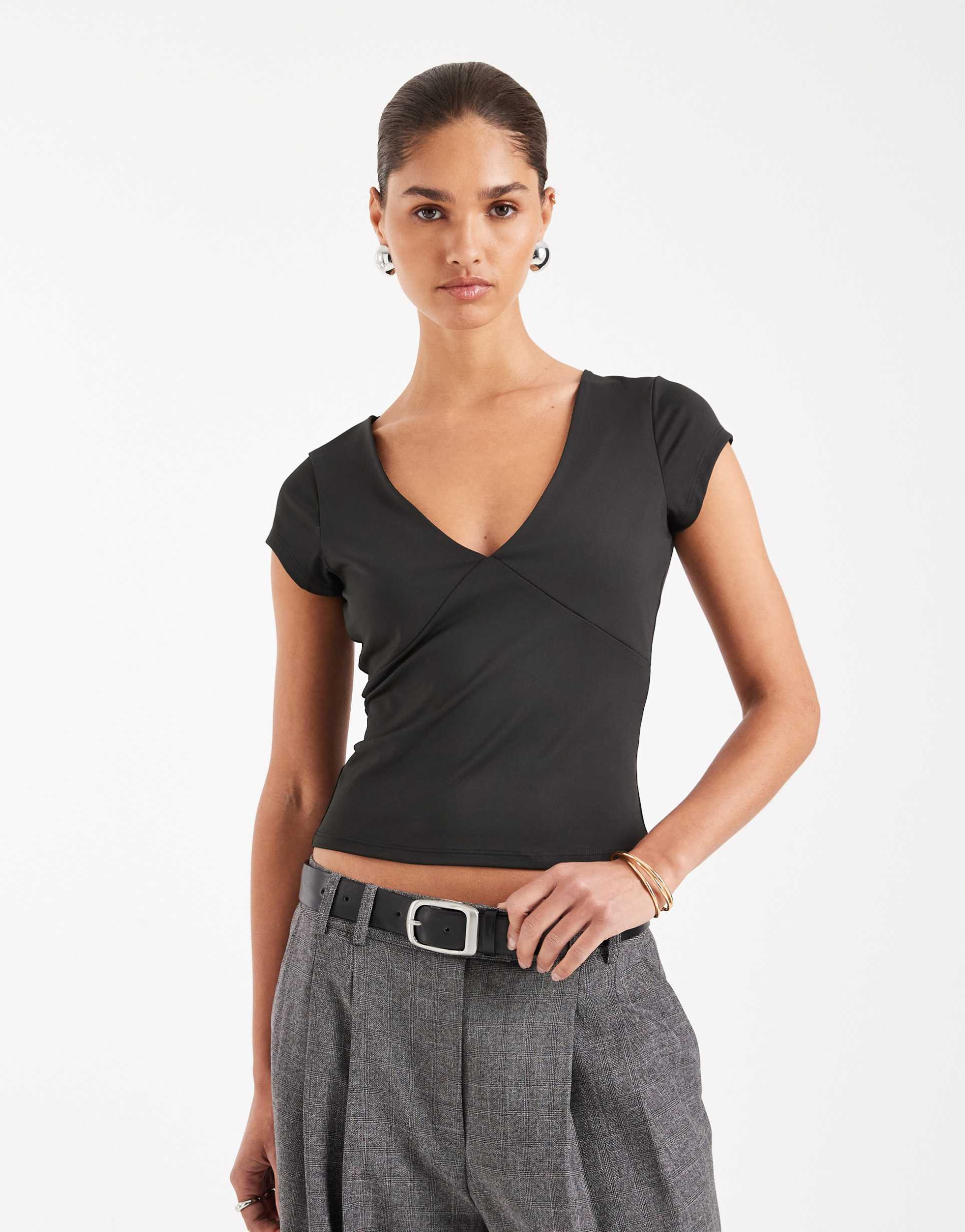 asos design sculpting v-neck short sleeve top in black