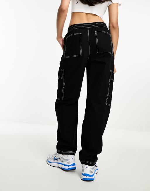 Women's Black Cargo Pants With Side Pocket Detail –