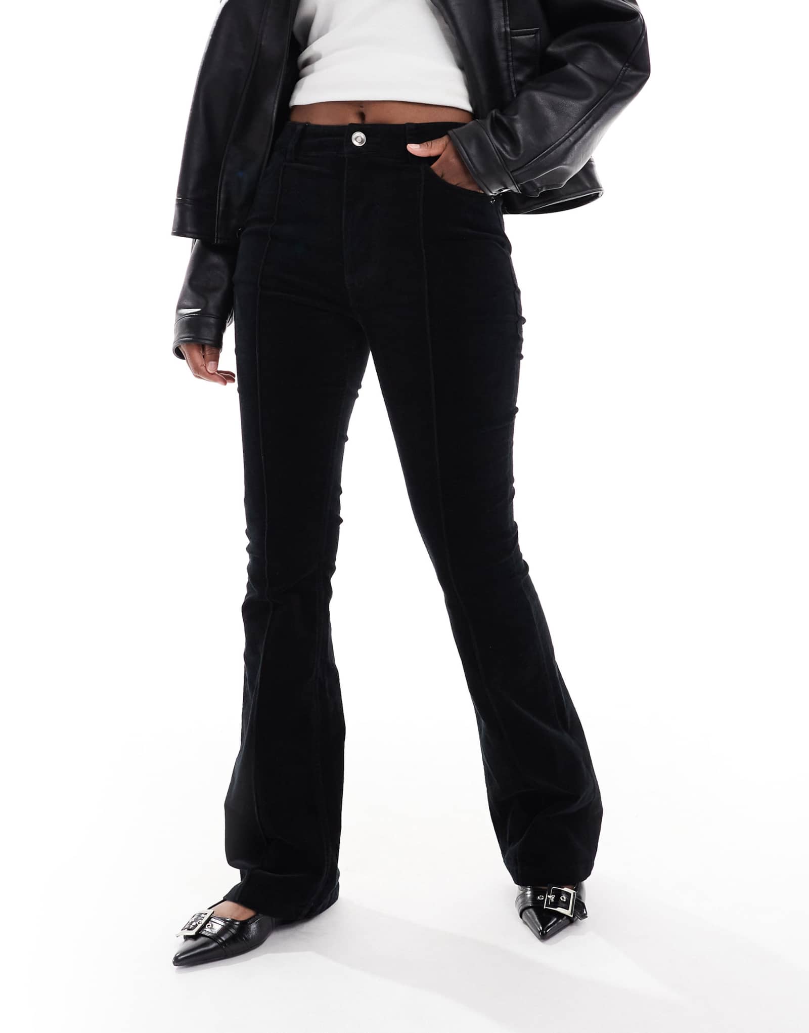 Дизайнерские вельветовые брюки-клеш без швов ASOS DESIGN черного цвета 