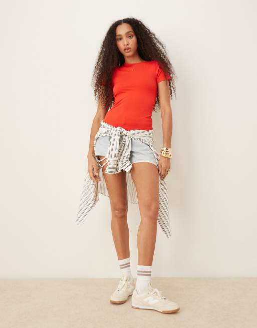 ASOS DESIGN seamless sculpting crew neck seamless T-shirt in bright red, 4 of 4