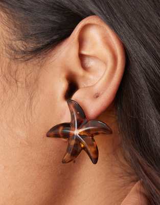 ASOS DESIGN - Seestern-Ohrstecker mit Schildpattmuster-Braun
