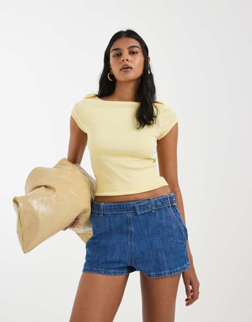 ASOS DESIGN – Sehr kurze Jeans-Shorts in Mittelblau, 4 von 5