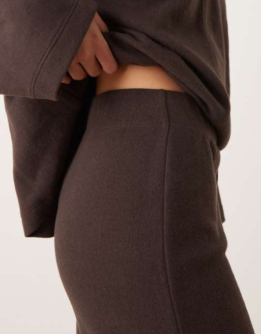 ASOS DESIGN – Sehr weiche Jogginghose in Schokobraun mit weitem Bein, Kombiteil, 5 von 5