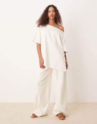 ASOS DESIGN - Sehr weit geschnittene Hose in Kokosmilchweiß aus Interlock-Stoff, Kombiteil-Neutral