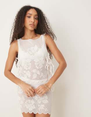 ASOS DESIGN - Seitlich gebundenes Netzstoff-Top in Weiß, Kombiteil