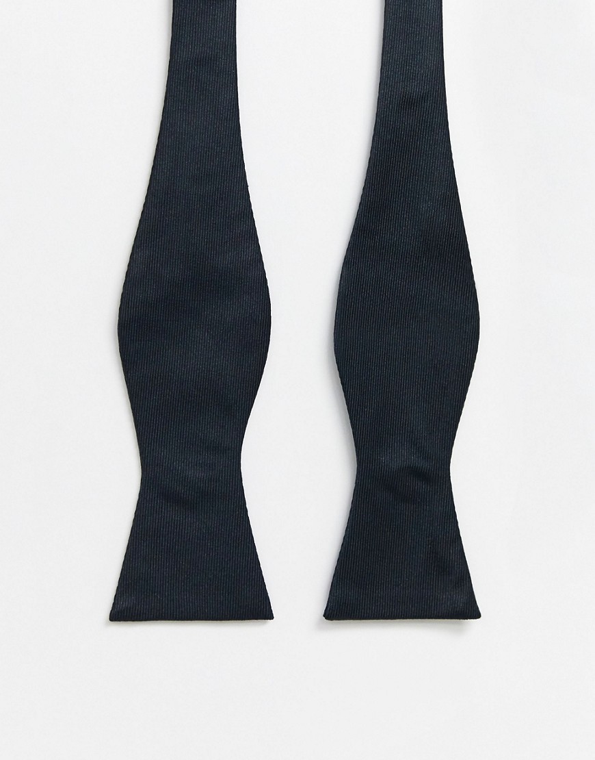 ASOS DESIGN self bow tie in black