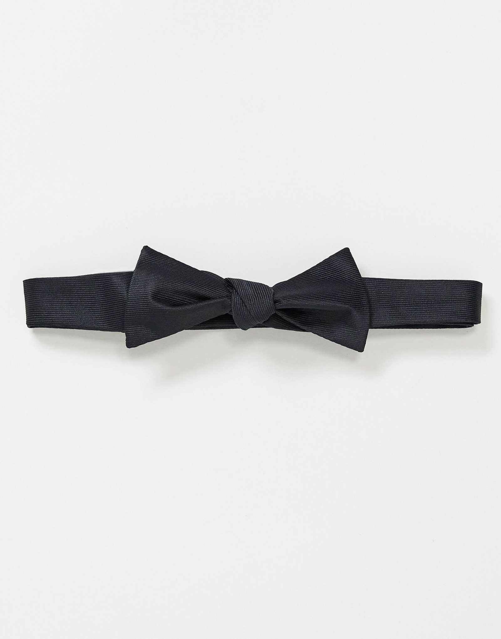 Галстук-бабочка ASOS DESIGN self черного цвета