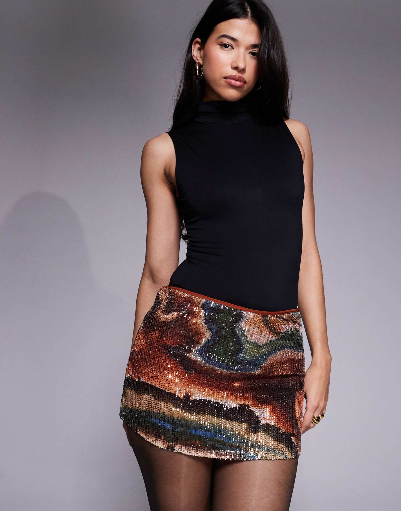 Мини-юбка ASOS DESIGN с блестками и мраморным принтом