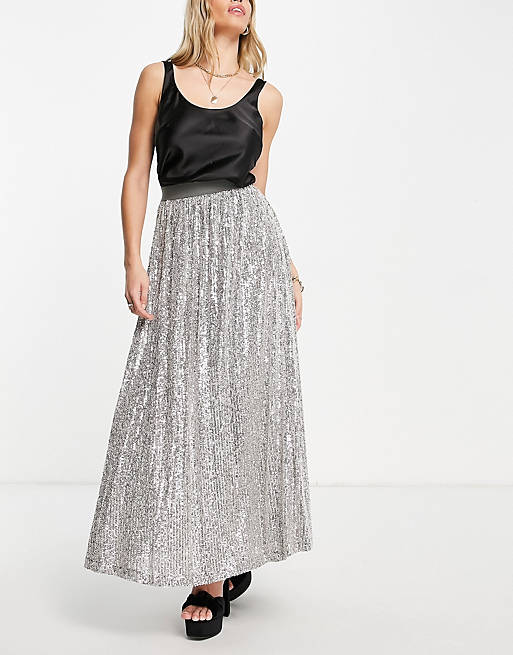  sequin pleated midi skirt in silver 