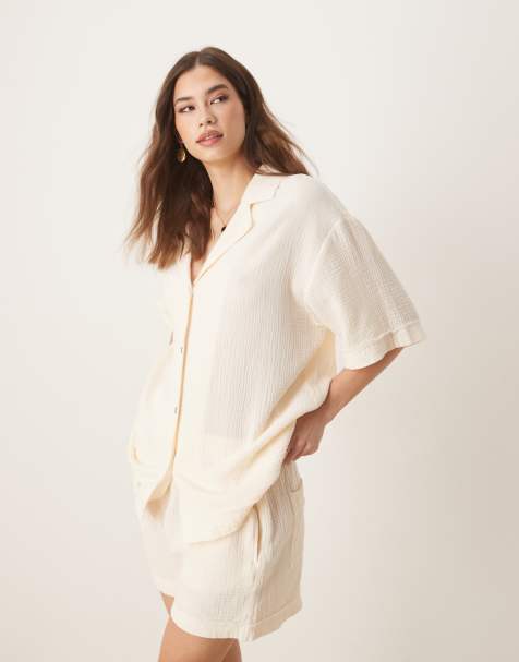 ASOS DESIGN – Set aus grob gewebter Baumwolle in Creme mit Hemd und Shorts zum Reinschlüpfen - view 1
