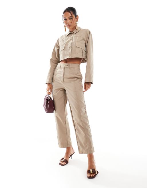 ASOS DESIGN – Set aus Hemdjacke und Barrel Leg Hose in Steinbeige mit schlichter Vorderseite
