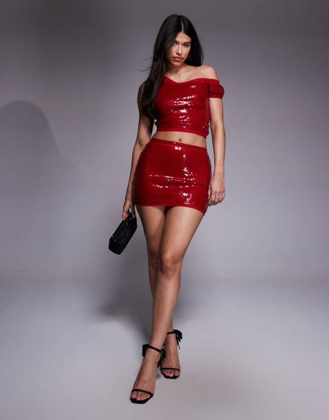 ASOS DESIGN – Set aus Mesh-Mix in Rot mit Pailletten, bestehend aus Minirock und schulterfreiem Oberteil - view 1