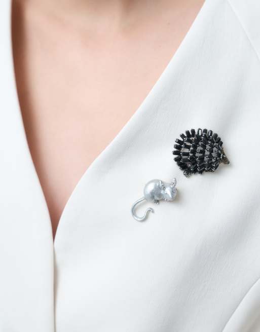 ASOS DESIGN set broches met gedetailleerde kristallen egel en rat, 2 van 4