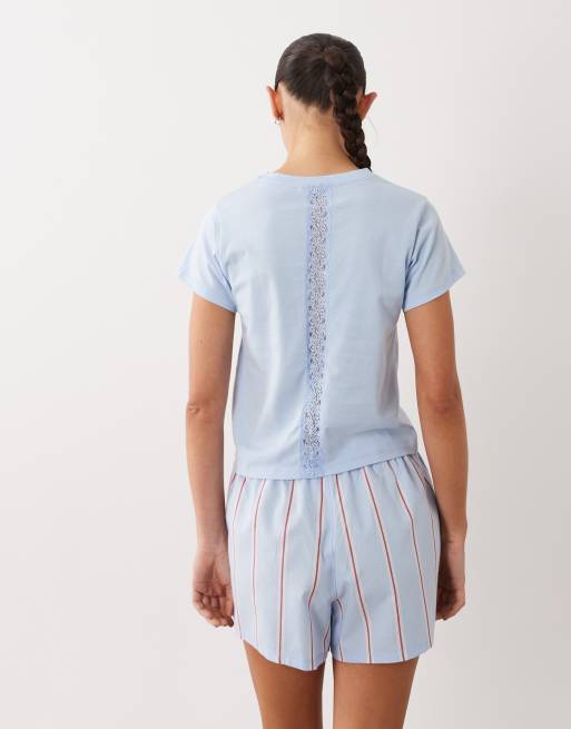 ASOS DESIGN set met babytee met korte mouwen en geweven gestreepte short met kanten rand in blauw, 4 van 4