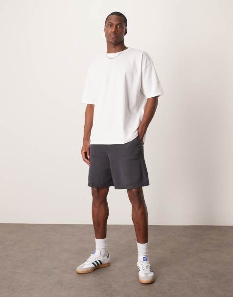 ASOS DESIGN – Set mit Shorts aus mittelschwerem Baumwollstrick in Anthrazitgrau - view 1