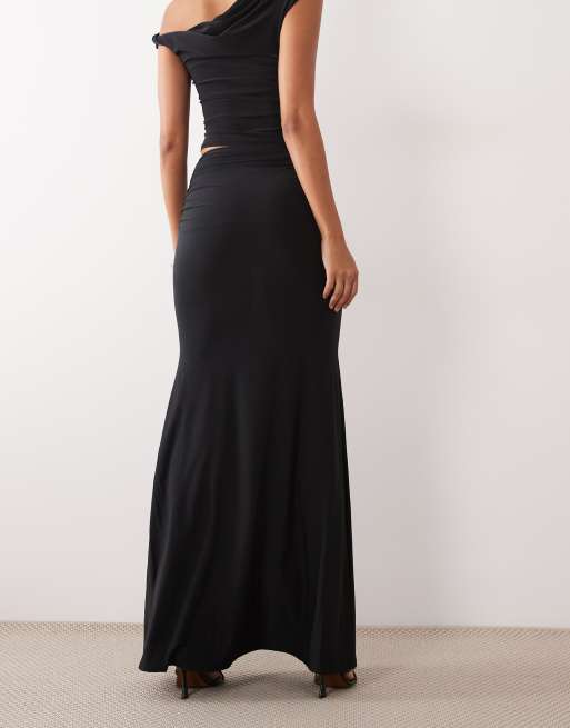 ASOS DESIGN set slinky hardware detail gathered waist maxi skirt in black, 5 of 5