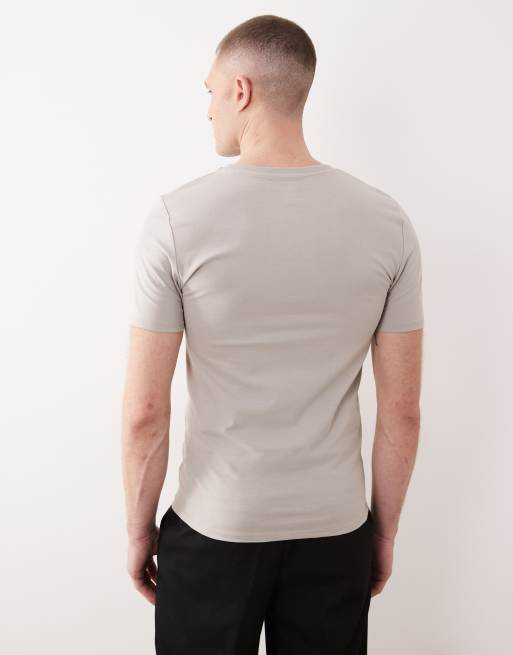 ASOS DESIGN - Set van 2 basic muscle-fit T-shirts in wit en grijs, 2 van 5
