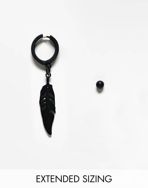 ASOS DESIGN - Set van 2 paar oorbellen met oorknopjes en veren-hangertjes in mat zwart