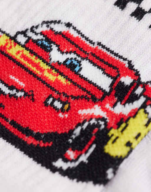 ASOS DESIGN - Set van 2 paar sokken met Disney Car's-print in wit, 3 van 3