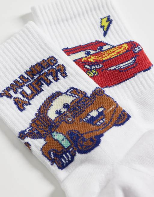 ASOS DESIGN - Set van 2 paar sokken met Disney Cars-print in wit, 2 van 3